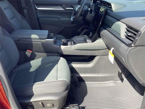 New 2026 GMC Terrain AT4 w/ Convenience Package III image 7