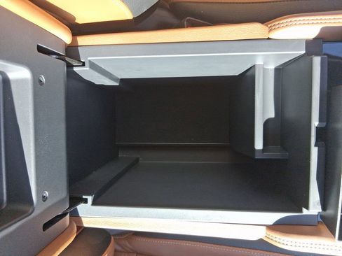 Used 2023 Nissan Pathfinder Platinum image 25