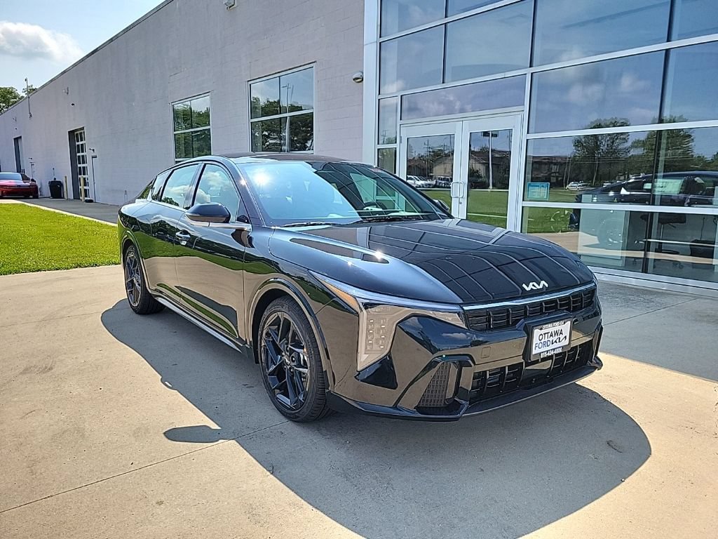 New 2026 Kia K4 GT-Line Turbo FWD image 1