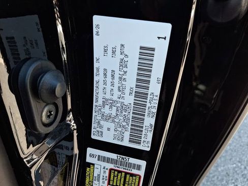 New 2026 Toyota Tundra Limited AWD/4WD image 10