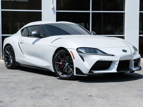 Used 2023 Toyota Supra RWD image 5