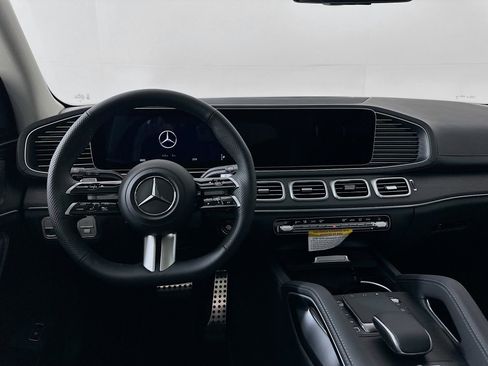 New 2026 Mercedes-Benz GLS 450 4MATIC image 25