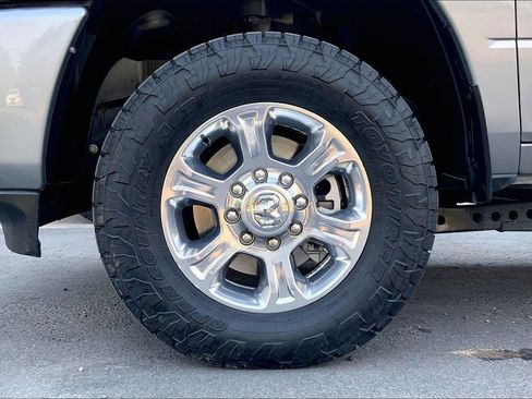 Used 2021 RAM 2500 Big Horn w/ Level B Equipment Group AWD/4WD image 9