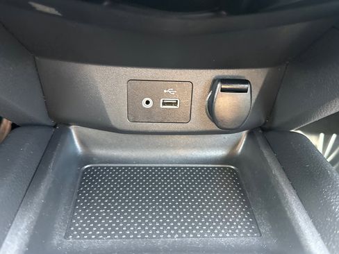 Used 2020 Nissan Rogue SV image 32