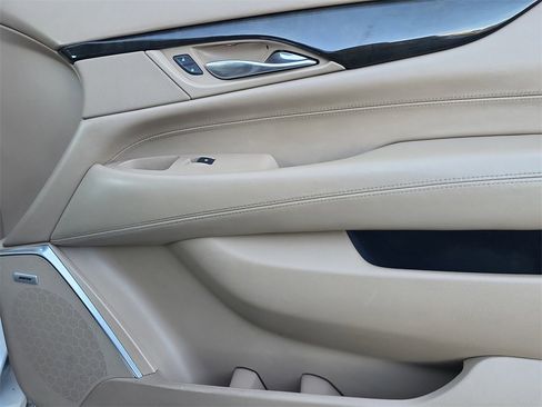 Used 2020 Cadillac Escalade ESV Platinum image 18