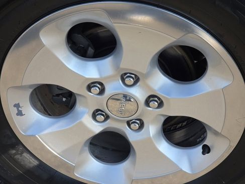 Used 2012 Jeep Wrangler Sahara w/ Connectivity Group image 16