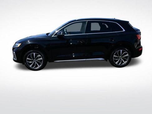 Used 2023 Audi Q5 2.0T Premium Plus w/ Premium Plus Package AWD/4WD image 2