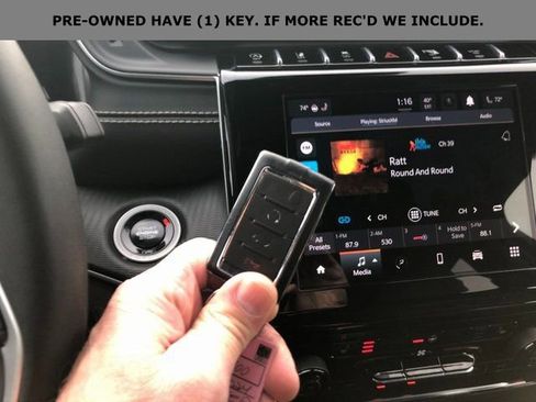 Used 2024 Jeep Grand Cherokee L Laredo image 7