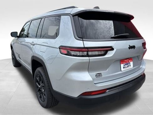 New 2026 Jeep Grand Cherokee L 2WD image 4