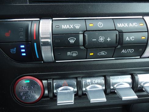 Used 2019 Ford Mustang Premium w/ Equipment Group 201A RWD image 22