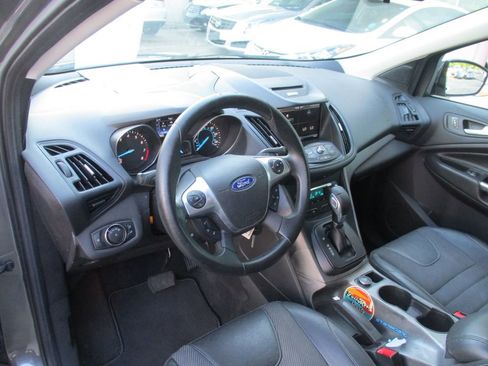 Used 2014 Ford Escape SE w/ SE Chrome Package image 18