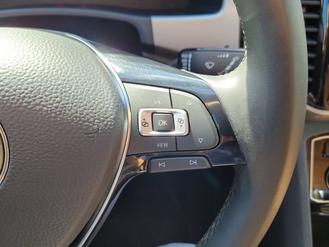 Used 2020 Volkswagen Atlas SEL R-Line AWD/4WD image 29