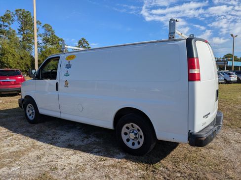 Used 2014 Chevrolet Express 1500 image 6