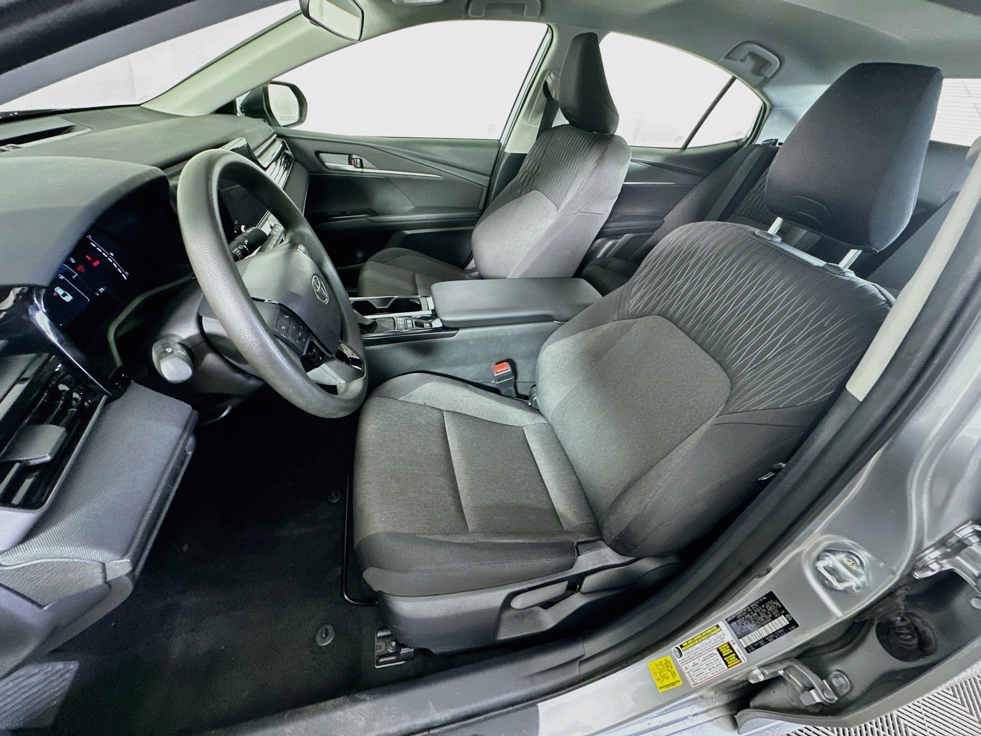 Used 2025 Toyota Camry LE FWD image 13