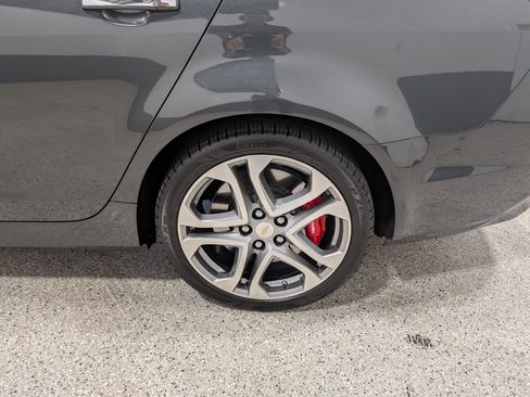 Used 2017 Chevrolet SS RWD image 10