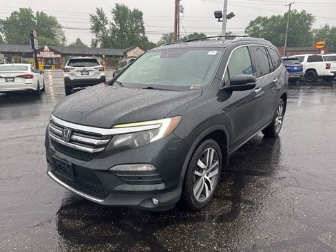 Used 2017 Honda Pilot Elite image 3