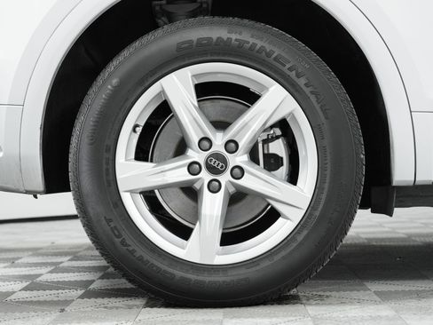 Certified 2023 Audi Q5 2.0T Premium w/ Convenience Package image 10