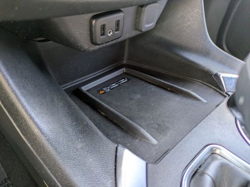 Used 2024 Chevrolet Traverse LT image 23