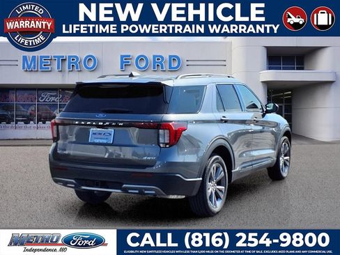 New 2026 Ford Explorer Active w/ Active Comfort Package AWD/4WD image 3