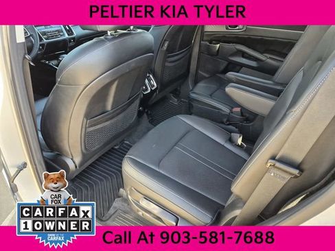 Certified 2022 Kia Sorento SX image 27
