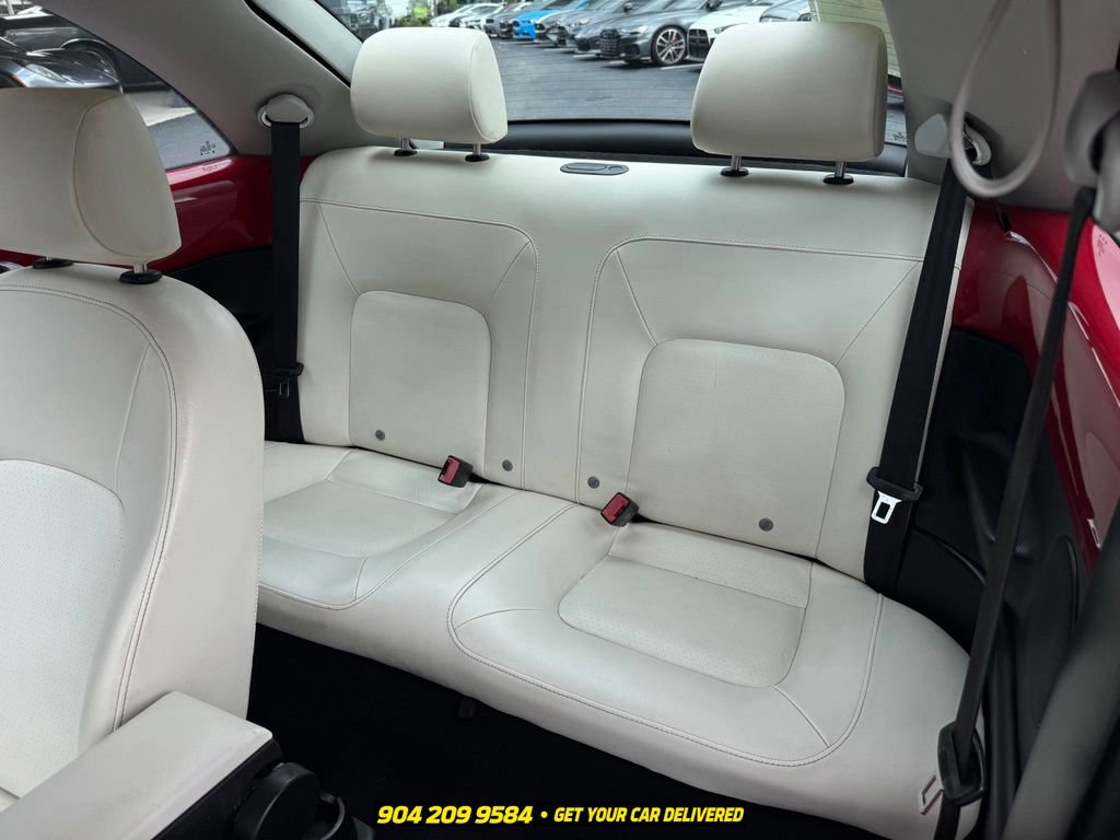 Used 2010 Volkswagen Beetle Coupe FWD image 25