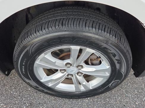 Used 2011 Chevrolet Equinox LTZ FWD image 16
