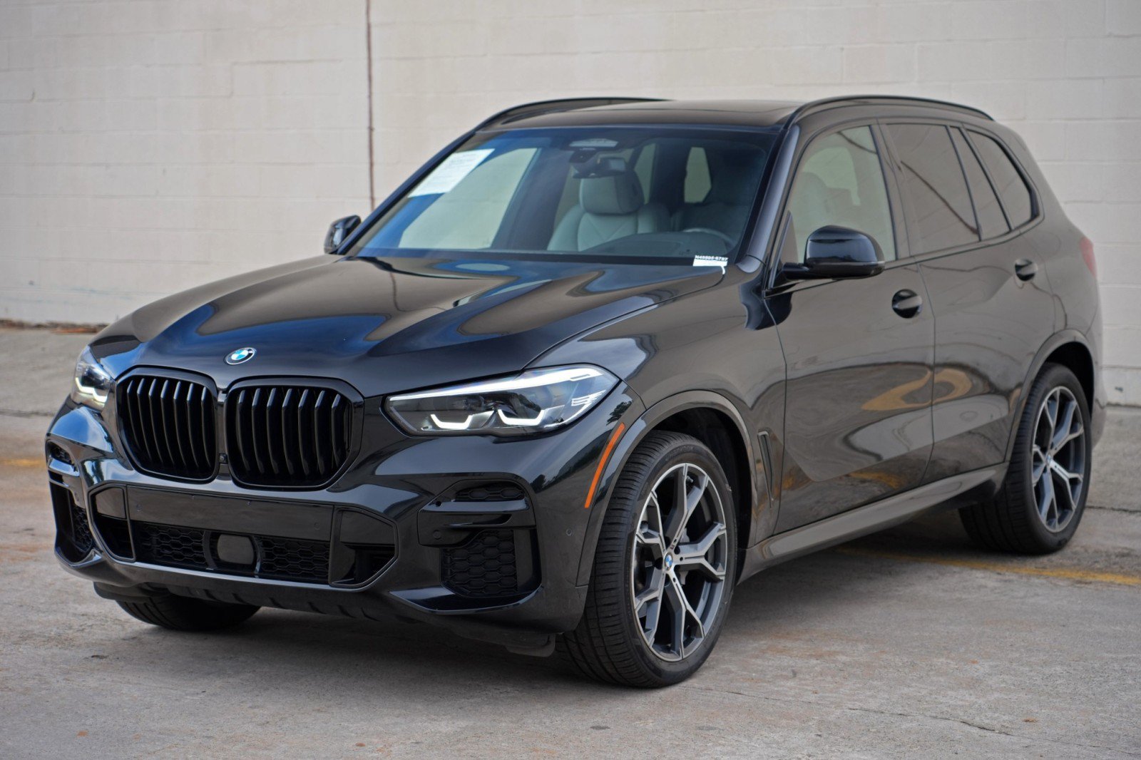Used 2023 BMW X5 sDrive40i w/ M Sport Package RWD image 55