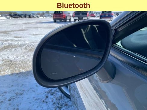 Used 2019 Dodge Challenger SXT image 8