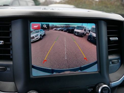 Used 2023 RAM 1500 Big Horn image 32