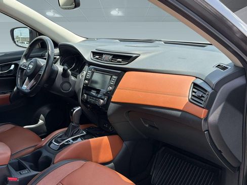 Used 2019 Nissan Rogue SL w/ Premium Package FWD image 26