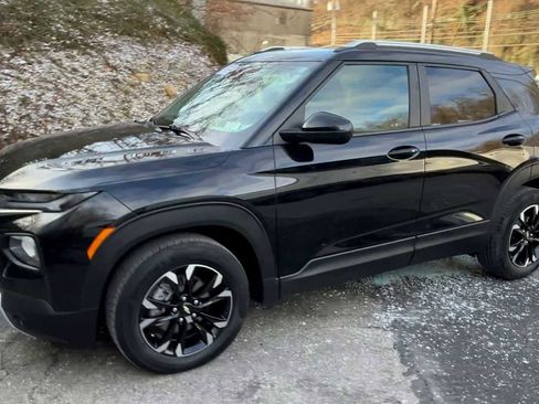 Used 2023 Chevrolet TrailBlazer LT w/ Convenience Package image 4