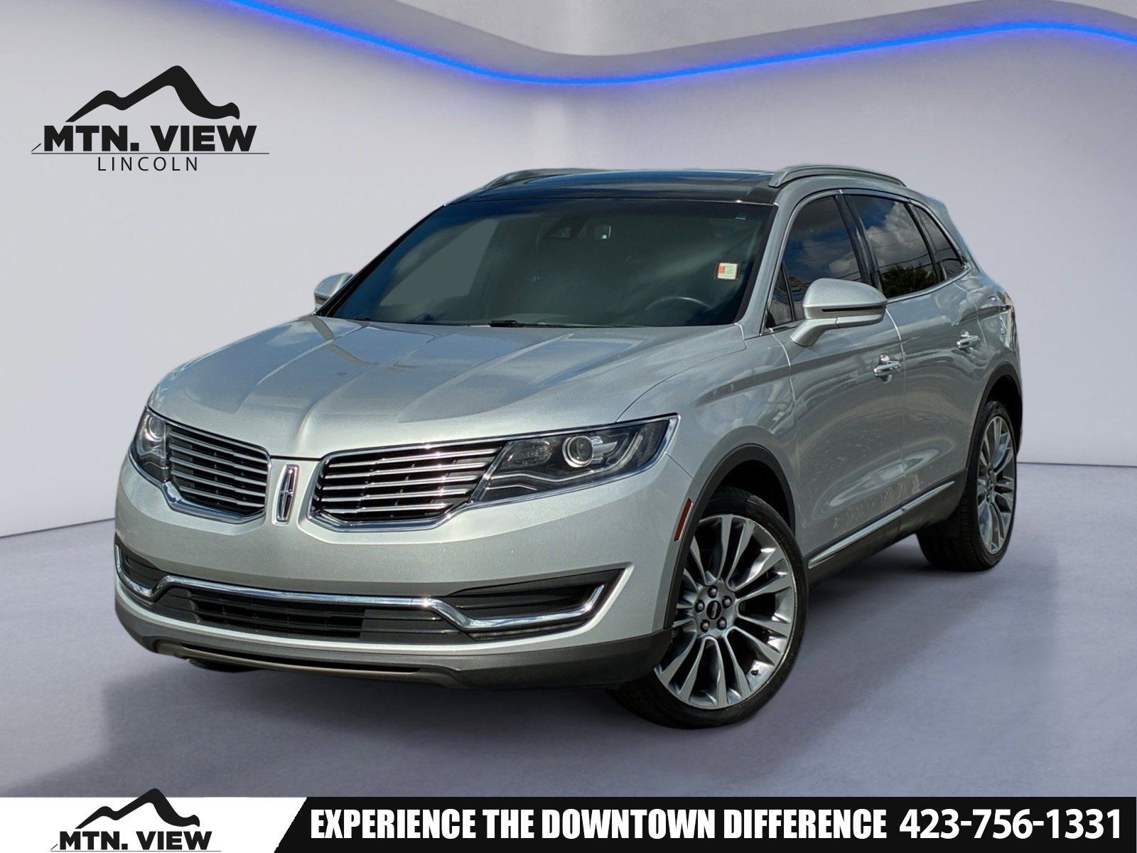 Used 2017 Lincoln MKX Reserve w/ Driver Assistance Package FWD image 1