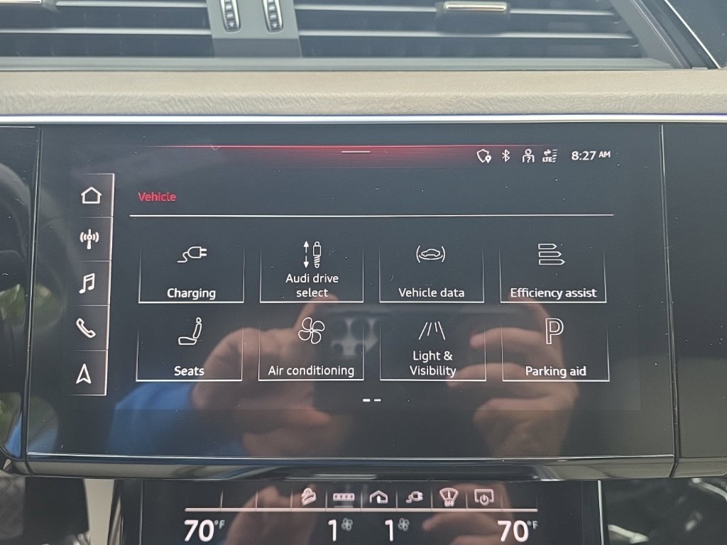 Used 2023 Audi e-tron Prestige w/ Prestige Package AWD/4WD image 15