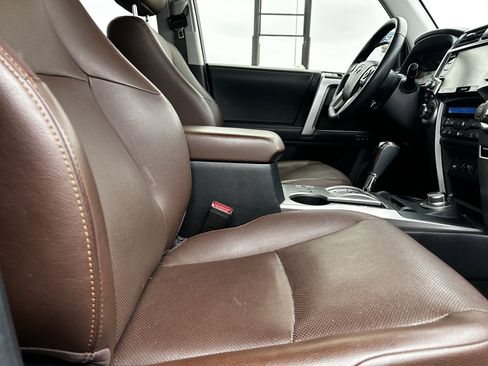 Used 2020 Toyota 4Runner Limited image 12