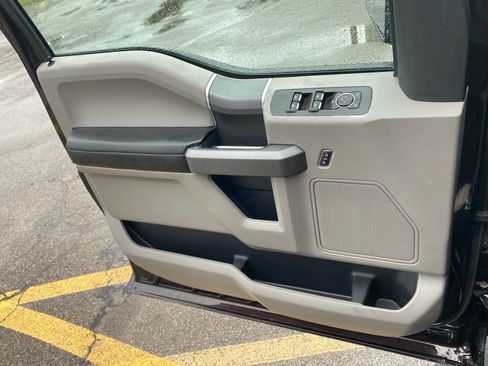 Used 2018 Ford F150 XLT w/ Equipment Group 302A Luxury AWD/4WD image 23