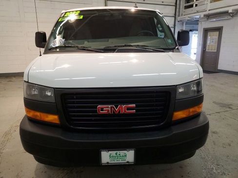 Used 2022 GMC Savana 3500 Extended w/ Driver Convenience Package image 9