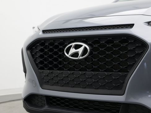 Used 2021 Hyundai Kona SE AWD/4WD image 10