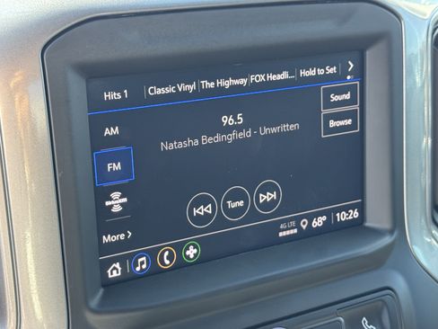 Used 2025 Chevrolet Silverado 1500 Custom image 18