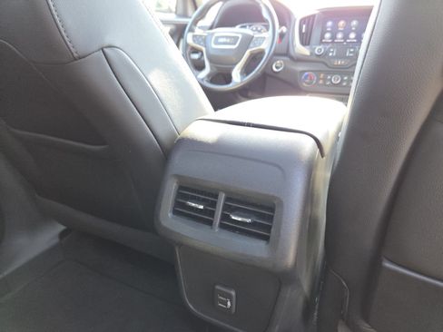 Used 2022 GMC Terrain Denali AWD/4WD image 27
