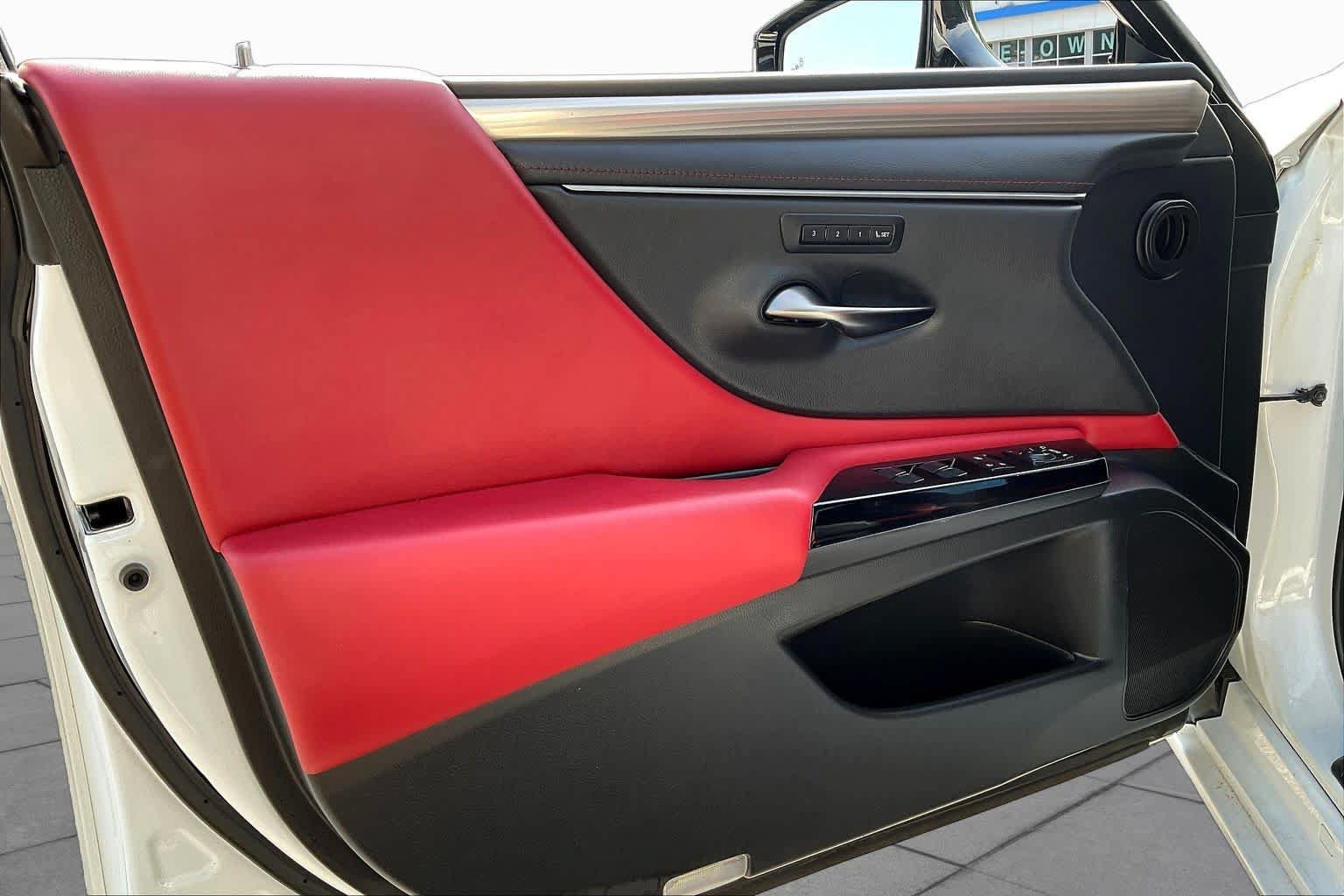 Used 2023 Lexus ES 350 F Sport w/ Accessory Package (Z1) FWD image 43