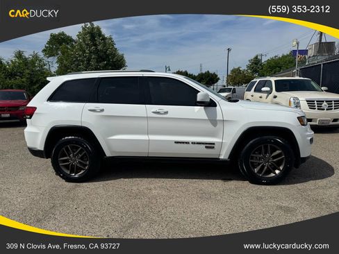 Used 2016 Jeep Grand Cherokee Laredo 75th Anniversary image 4