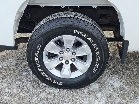 Used 2019 Chevrolet Silverado 1500 LT w/ All-Star Edition image 10