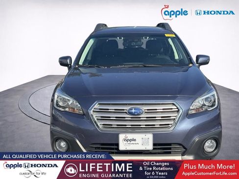 Used 2017 Subaru Outback 2.5i Limited AWD/4WD image 2