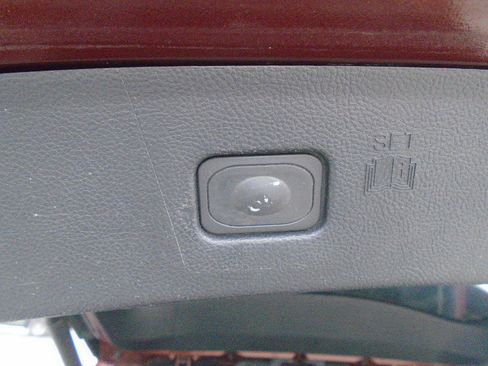 Used 2015 Ford Edge Titanium w/ Technology Package image 10