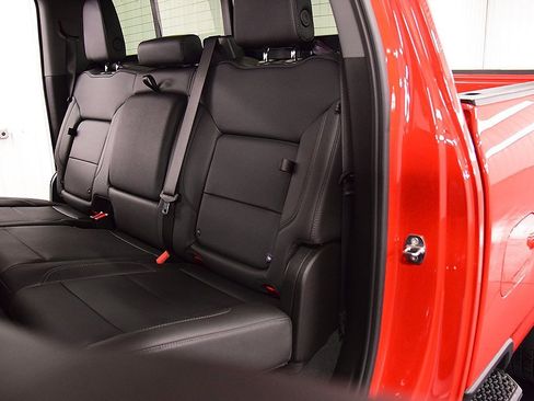 Used 2024 Chevrolet Silverado 2500 LTZ w/ LTZ Convenience Package image 33