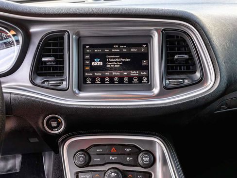 Used 2019 Dodge Challenger GT image 14