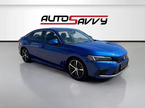 Used 2023 Honda Civic Touring image 1