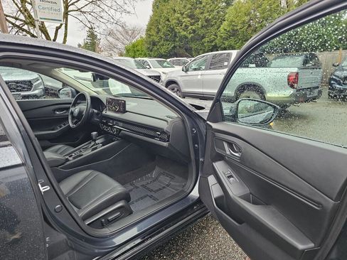 Used 2024 Honda Accord EX-L image 12