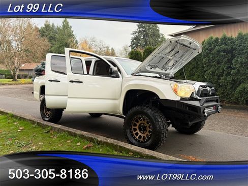 Used 2012 Toyota Tacoma PreRunner w/ SR5 Pkg image 45