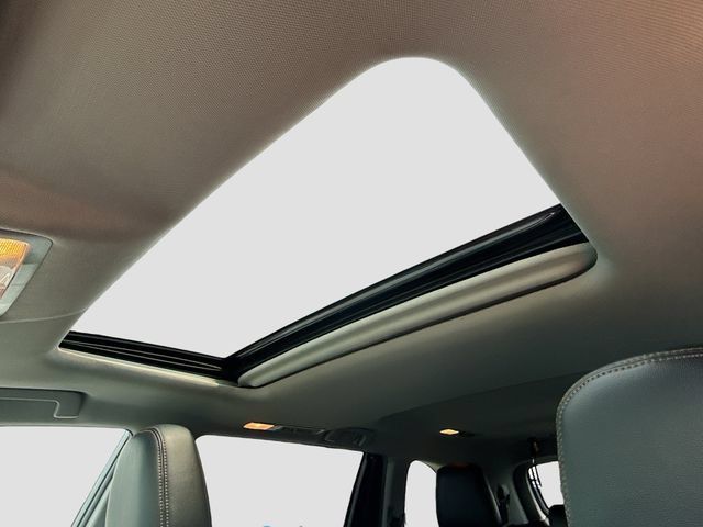Used 2019 Toyota Highlander XLE AWD/4WD image 30